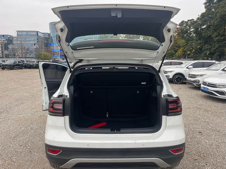 Volkswagen Tacqua 2021 car image #7