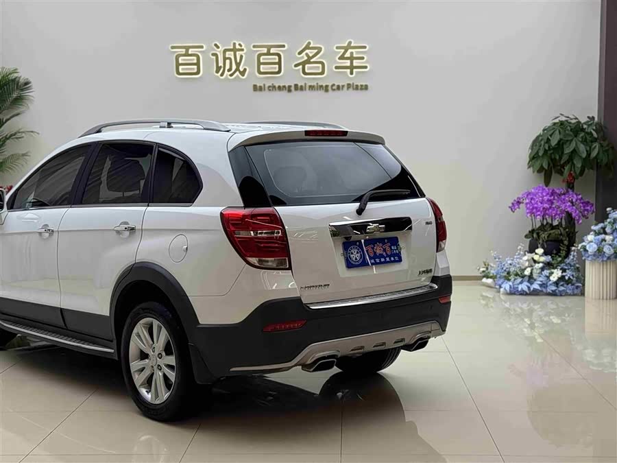 Chevrolet Captiva 2017 car image #7