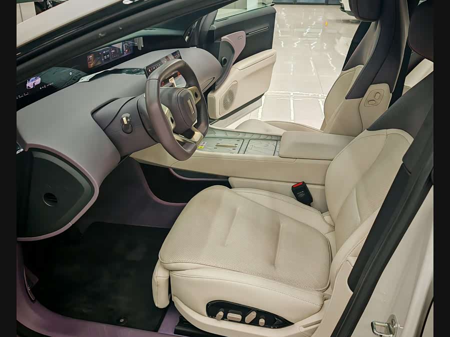 Avatr 12 2024 car image #7