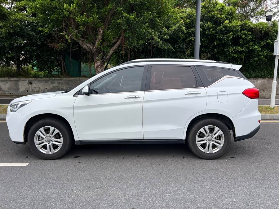 Haval M6 2019 car image #7
