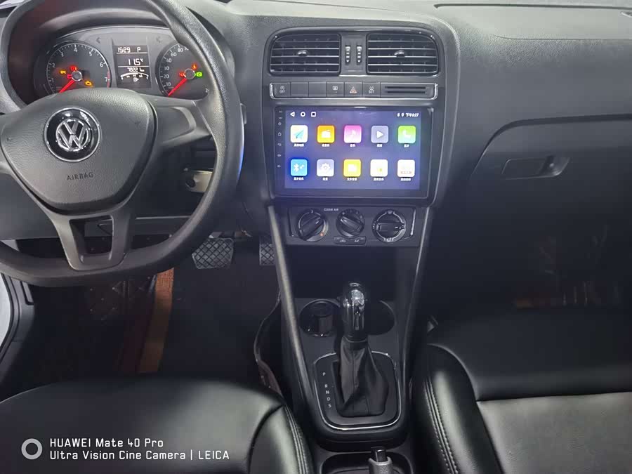 Volkswagen Polo 2019 car image #7
