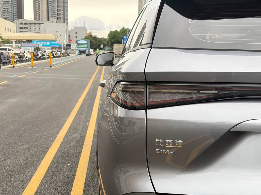 BYD Sea Lion 05 DM-i 2025 #7 BYD Sea Lion 05 DM-i 2025 car image #7