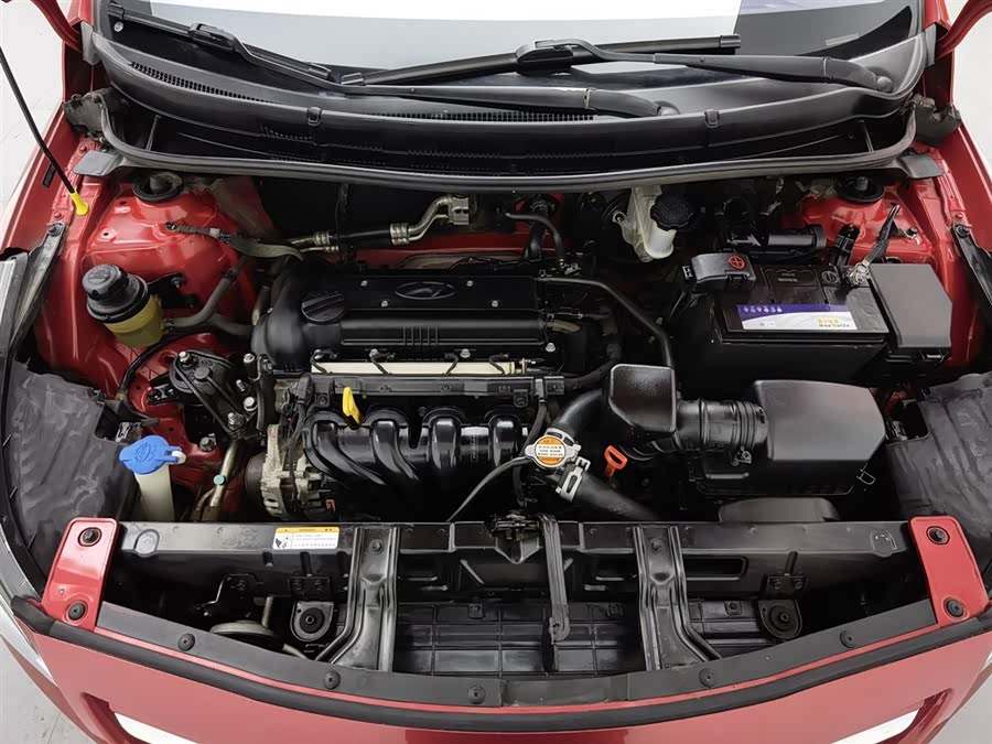 Mazda Reina Hatchback 2015 car image #7