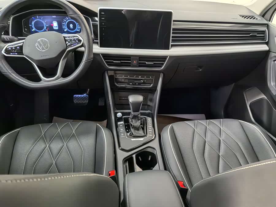 Volkswagen Tiguan L New Energy 2022 изображение автомобиля #7