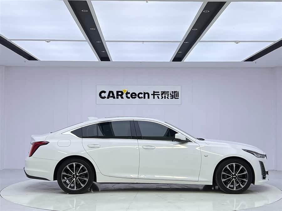 2022 car image #7