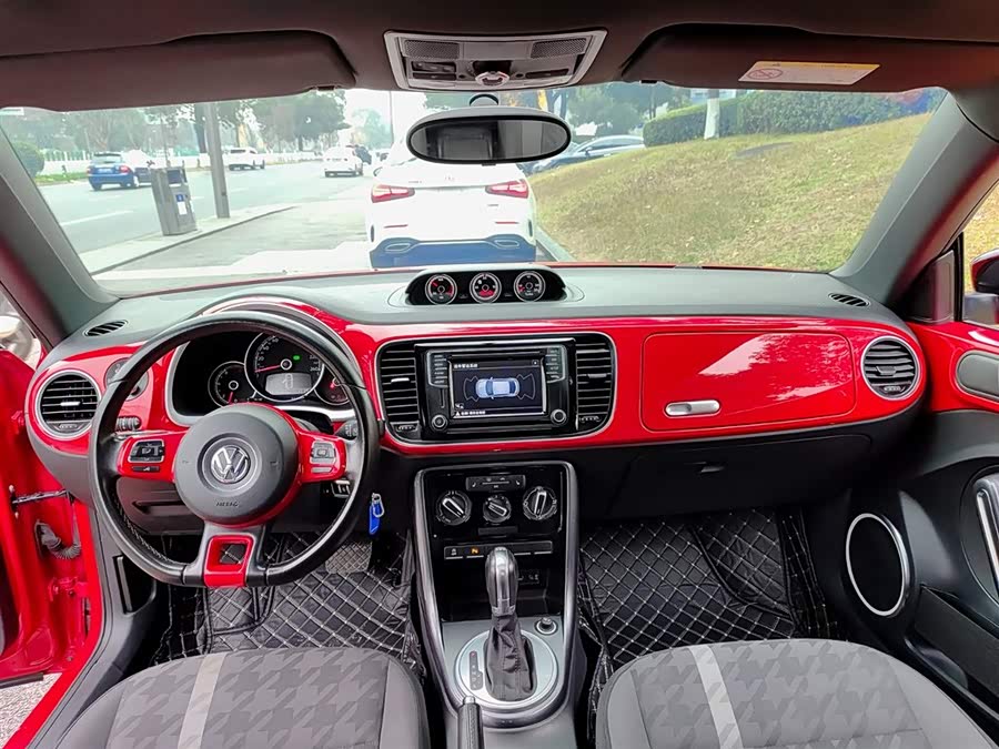 Volkswagen Beetle 2018 immagine di auto #7