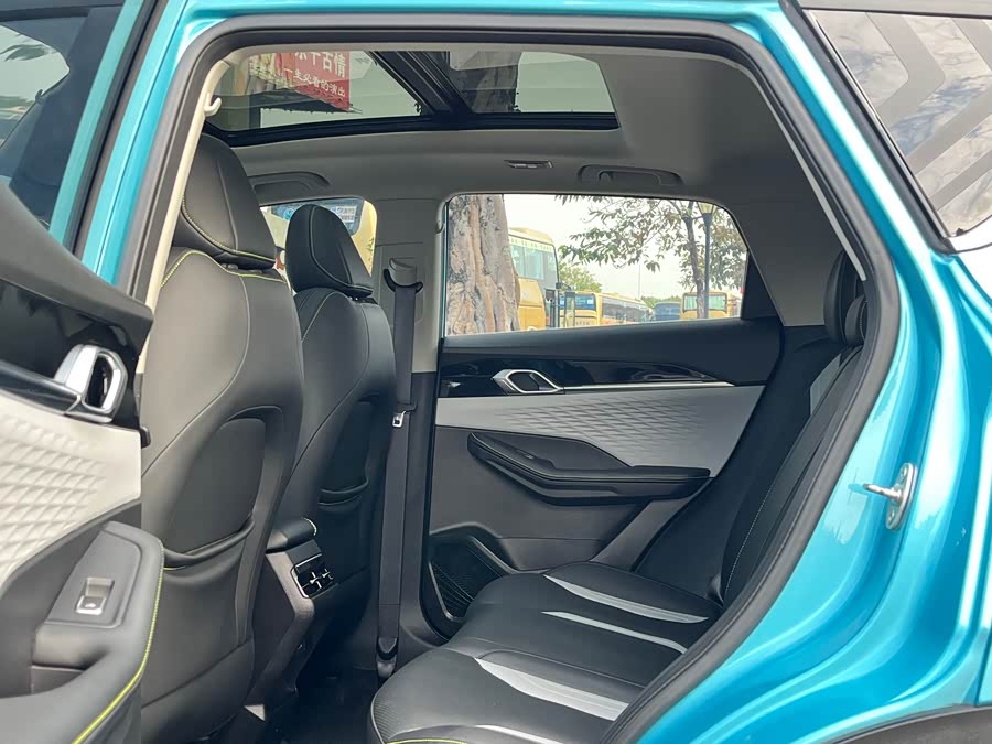 GEELY Coolray 2022 car image #7