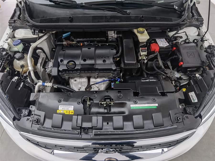 Peugeot 308 2018 car image #7