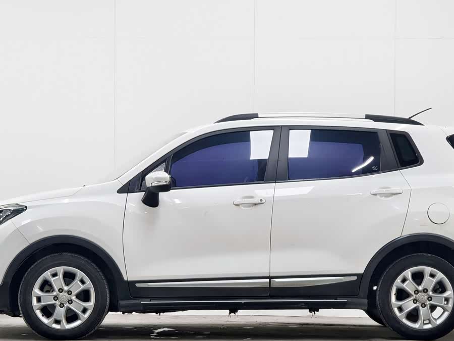 Changan CS15 2016 car image #7