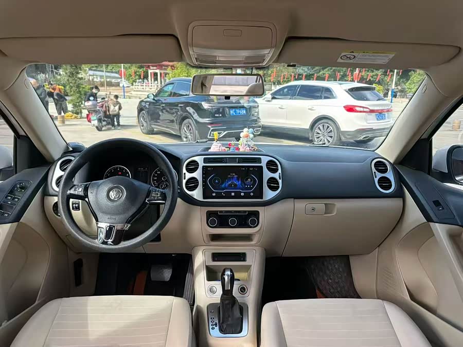 Volkswagen Tiguan 2015 car image #7
