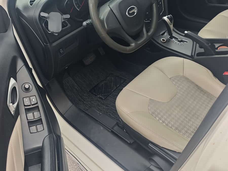 GAC Trumpchi GA3S 2014 #7 GAC Trumpchi GA3S 2014 car image #7