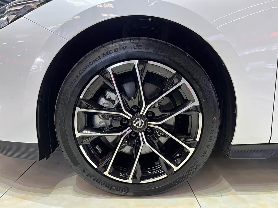 Changan UNI-V iDD 2024 car image #7