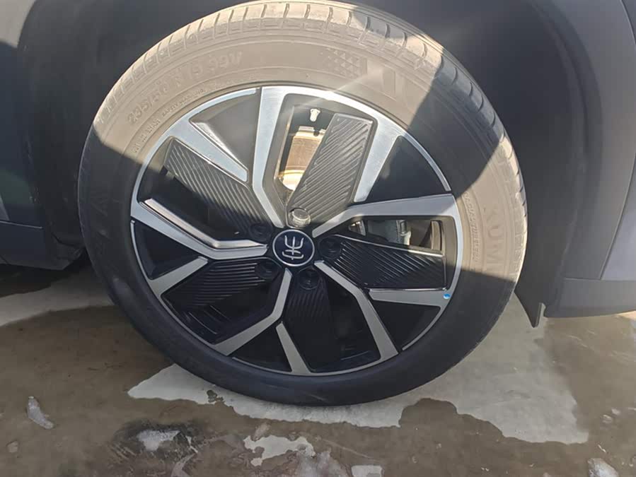 BYD SongL DM-i 2024 #7 BYD SongL DM-i 2024 car image #7