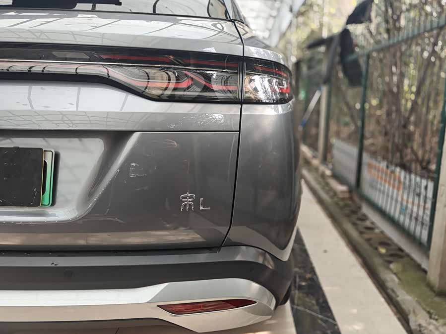 BYD SongL DM-i 2025 car image #7