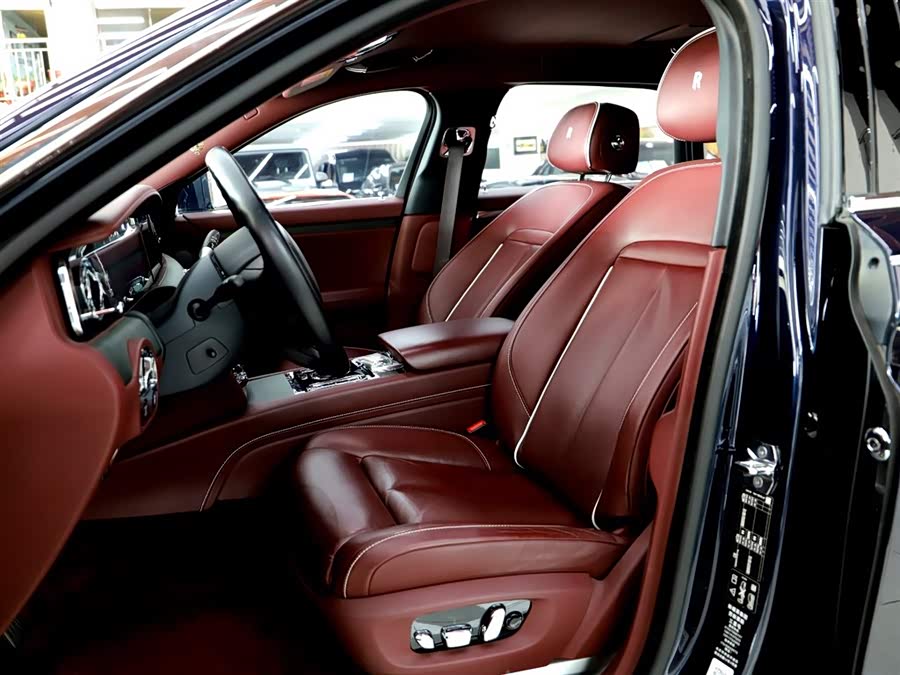 劳斯莱斯 古思特 2021 #7 劳斯莱斯 古思特 2021 汽车图片 #7