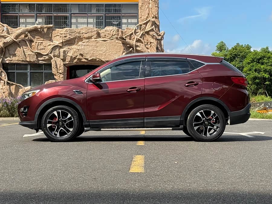 Soueast DX7 2017 car image #7