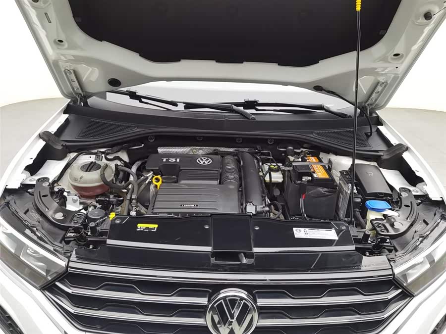 Volkswagen T-Roc 2020 car image #7