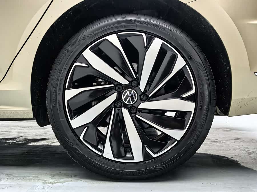 Volkswagen Passat 2022 imagen de coche #7