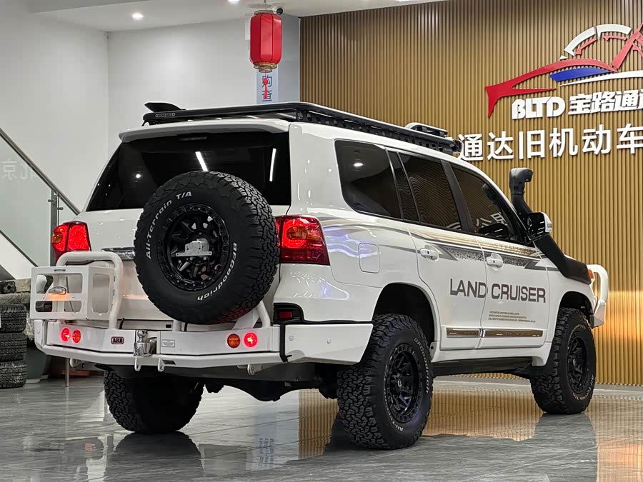 Toyota Land Cruiser 2015 car image #7