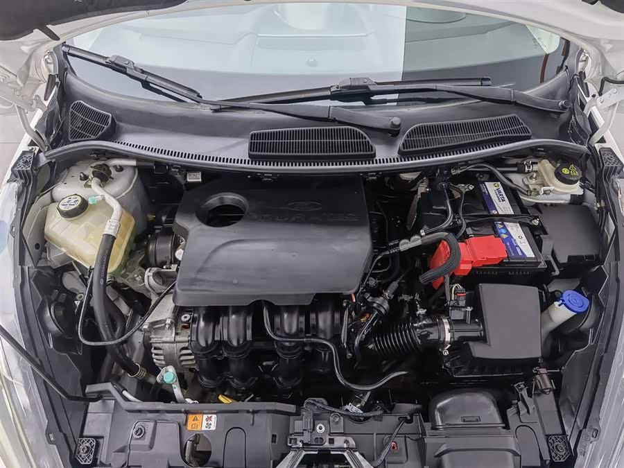 Ford Fiesta 2015 car image #7