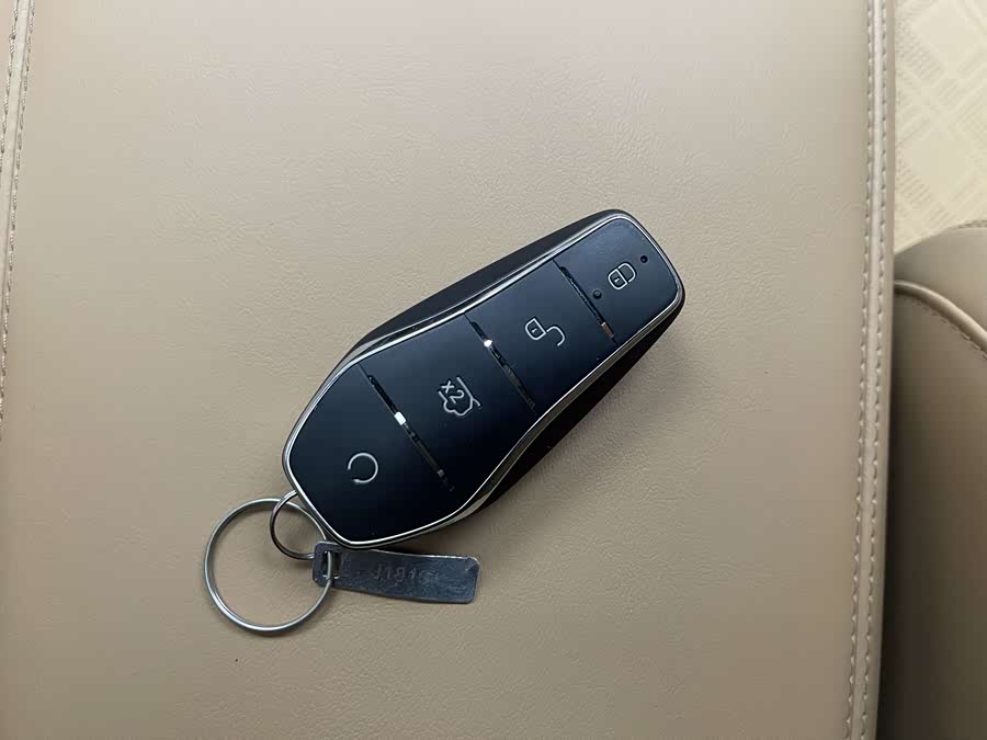 BYD SongL DM-i 2024 car image #7