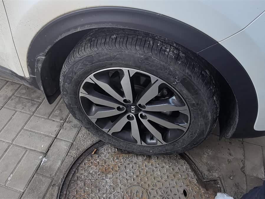 Kia KX5 2016 car image #7