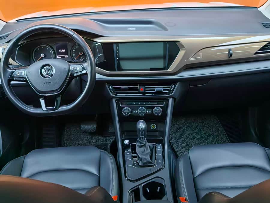 Volkswagen Tharu 2020 car image #7