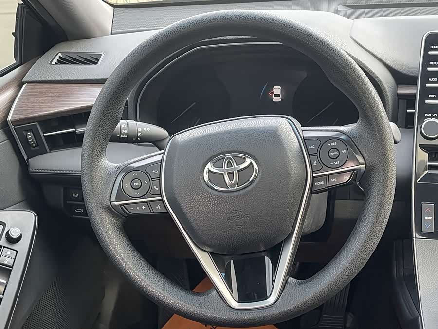 Toyota Avalon 2020 car image #7