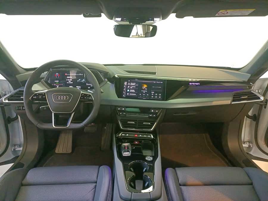 Audi e-tron GT 2024 #7 Audi e-tron GT 2024 صورة سيارة #7