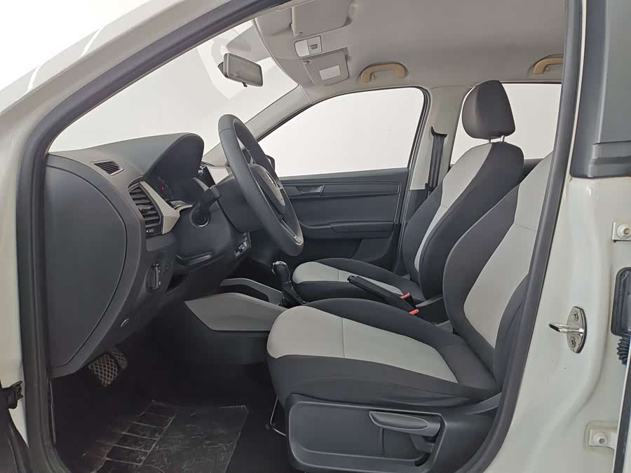 Skoda Fabia 2016 صورة سيارة #7