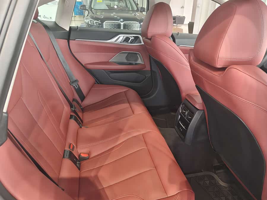 BMW i4 2025 image de voiture #7