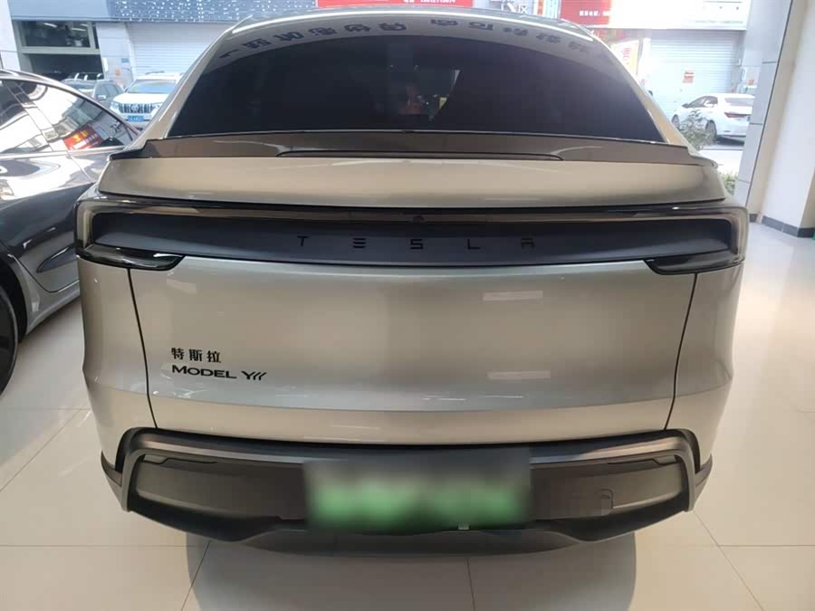 特斯拉 Model Y L 2025 汽车图片 #7
