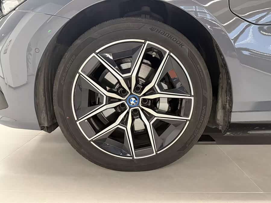 BMW i5 2024 #7 BMW i5 2024 car image #7
