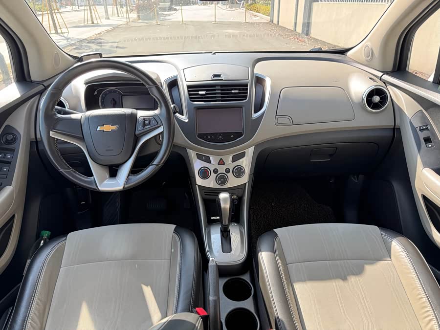 Chevrolet Tracker 2015 #7 Chevrolet Tracker 2015 car image #7