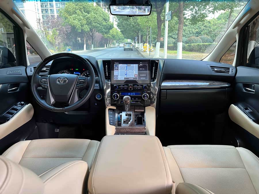 Toyota Alphard 2023 #7 Toyota Alphard 2023 car image #7