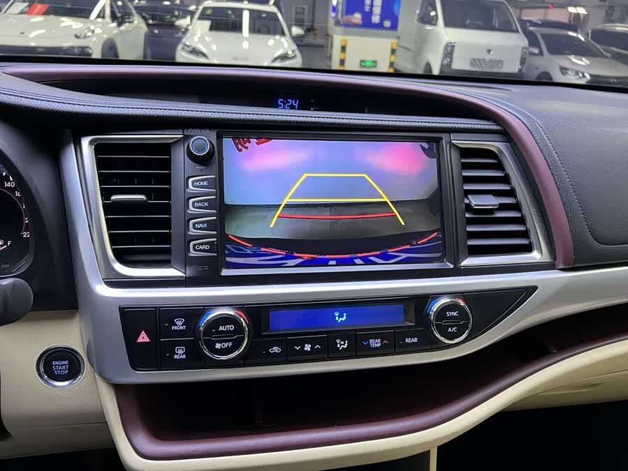 Toyota Highlander 2017 #7 Toyota Highlander 2017 car image #7