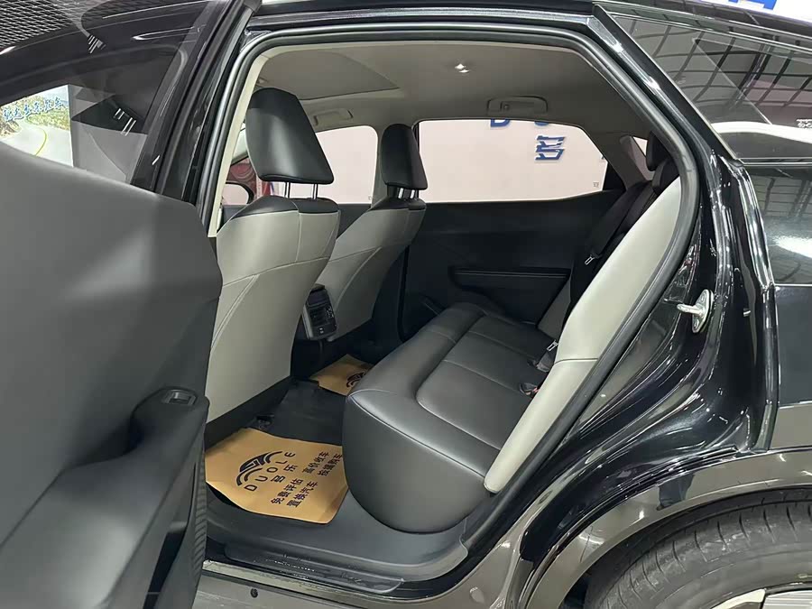 Toyota bZ3 2024 صورة سيارة #7