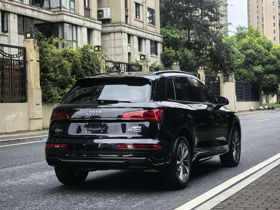 Audi Q5L 2023 car image #7