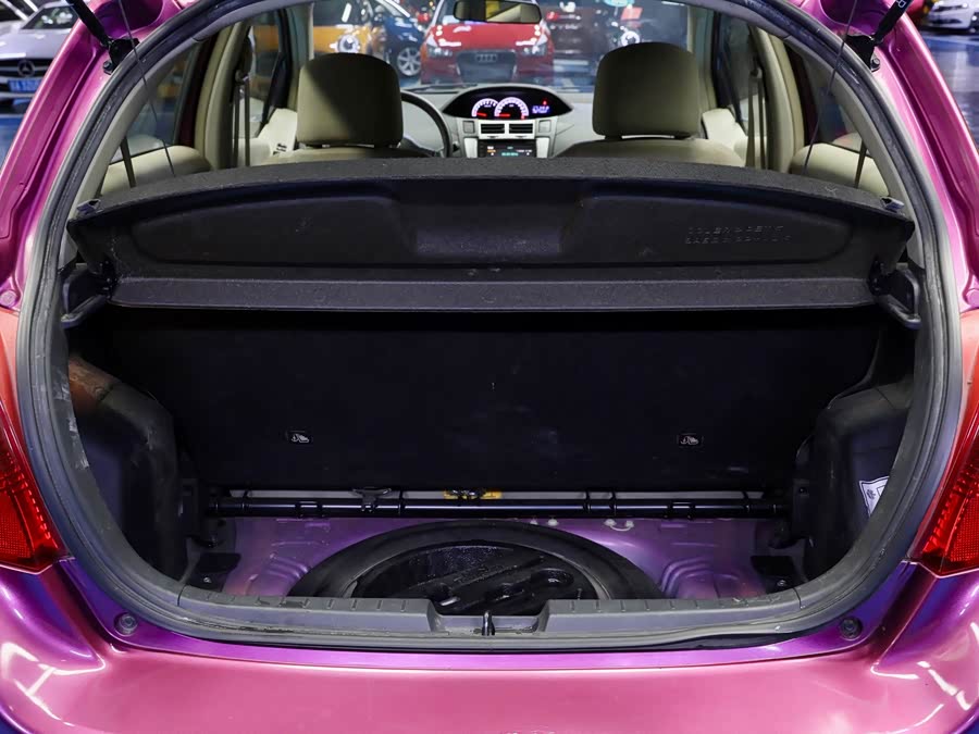 Toyota Yaris 2013 #7 Toyota Yaris 2013 car image #7