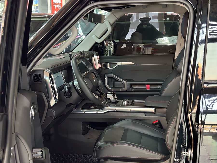 Jetour Traveller 2023 car image #7