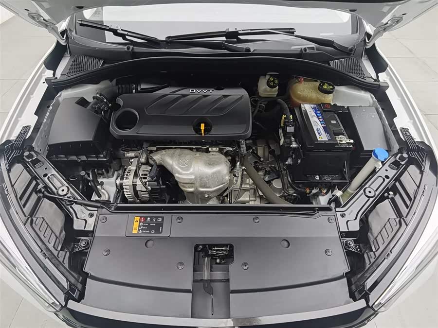 Roewe i5 2022 car image #7