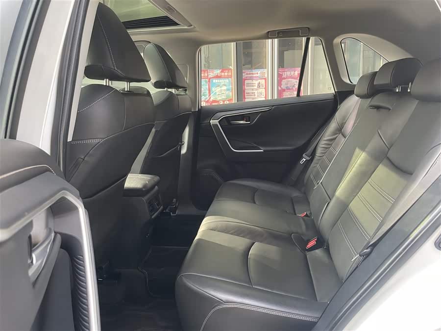 Toyota RAV4 2021 #7 Toyota RAV4 2021 immagine di auto #7