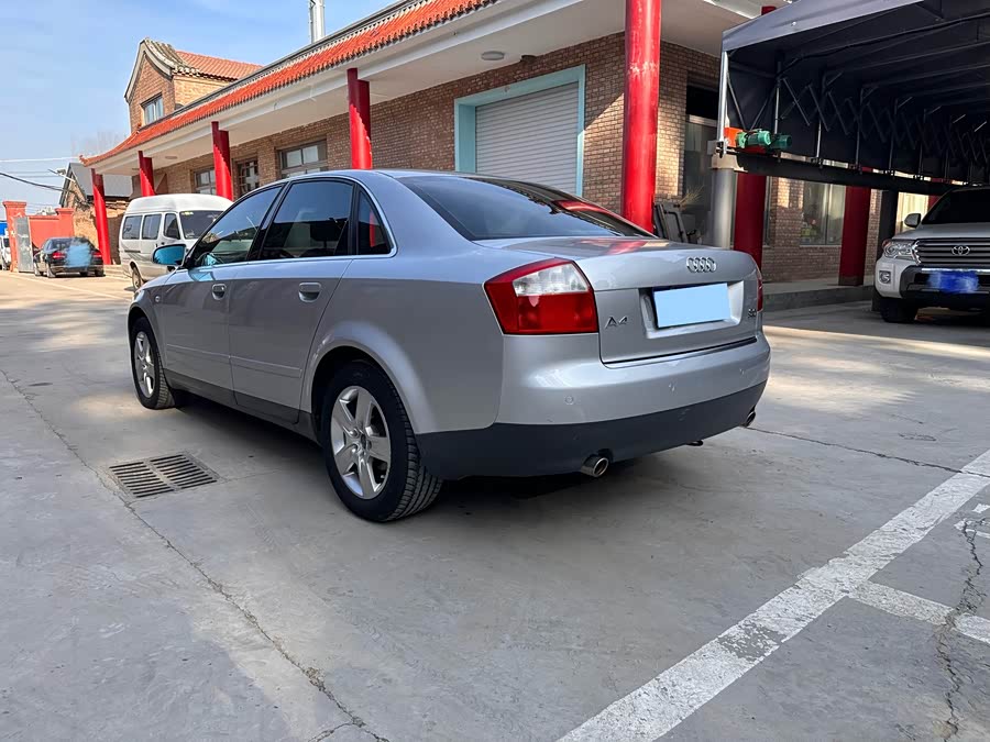 Audi A4 2008 car image #7