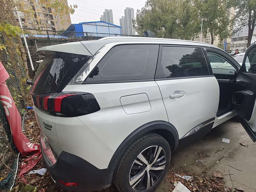 Peugeot 5008 2018 car image #7
