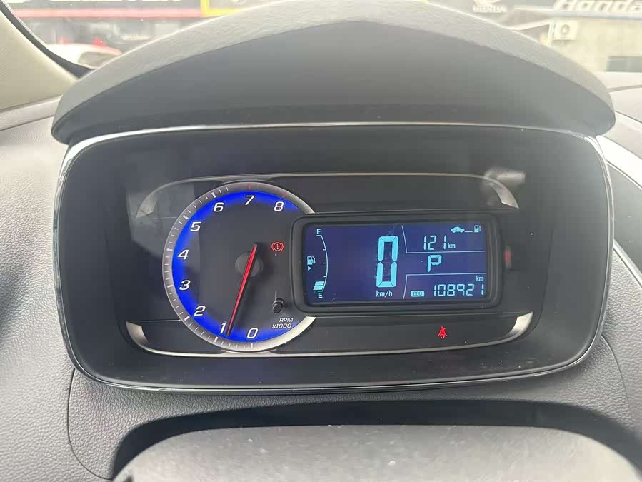 Chevrolet Tracker 2015 #7 Chevrolet Tracker 2015 car image #7