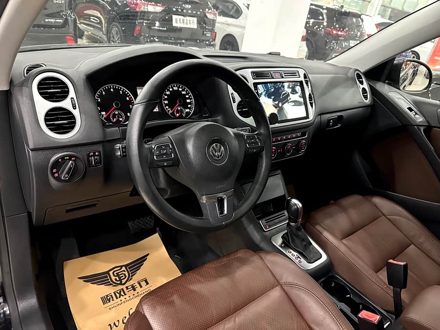 Volkswagen Tiguan 2014 car image #7