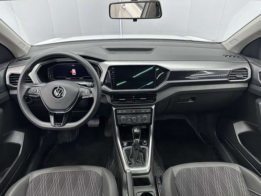Volkswagen T-Cross 2021 #7 Volkswagen T-Cross 2021 car image #7