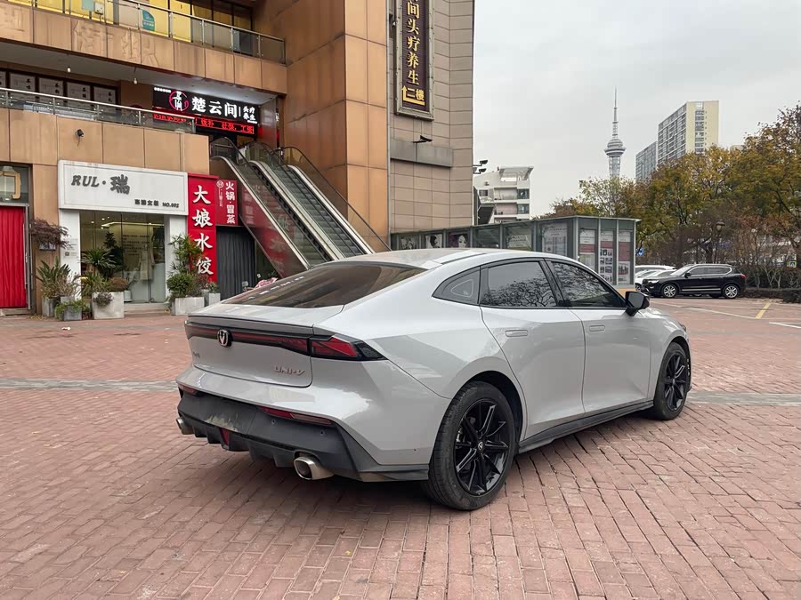 Changan UNI-V 2023 car image #7