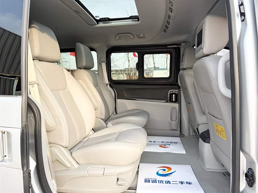 JAC 2018 #7 JAC 2018 car image #7