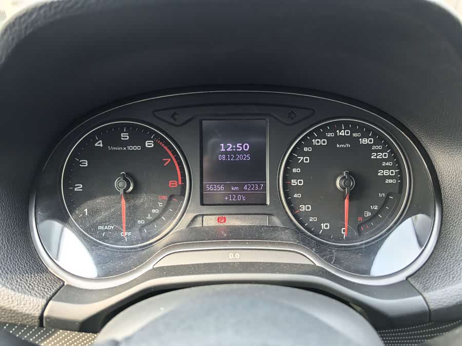 Audi Q2L 2021 car image #7